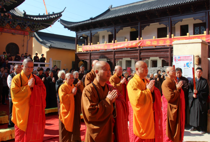 海门市开福寺举行大雄宝殿上梁庆典法会